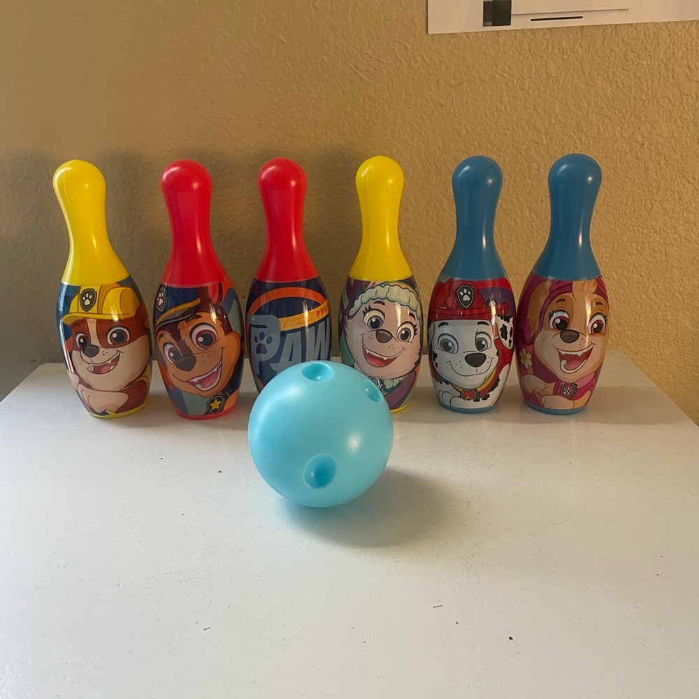 Paw Patrol Colorful Bowling Set - Red, Yellow, Blue